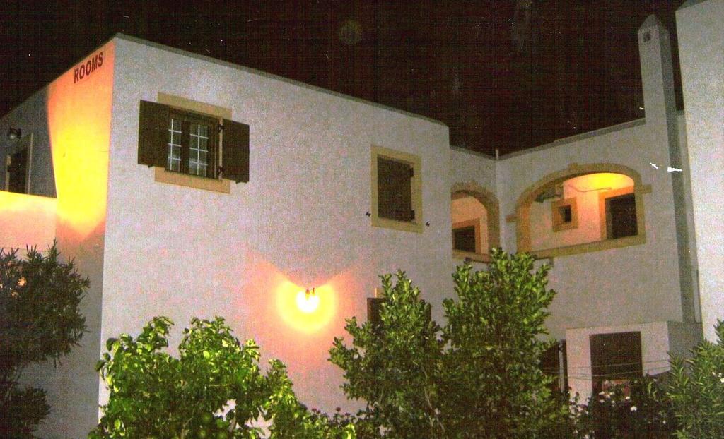 塞利果公寓 Kondoliánika 外观 照片